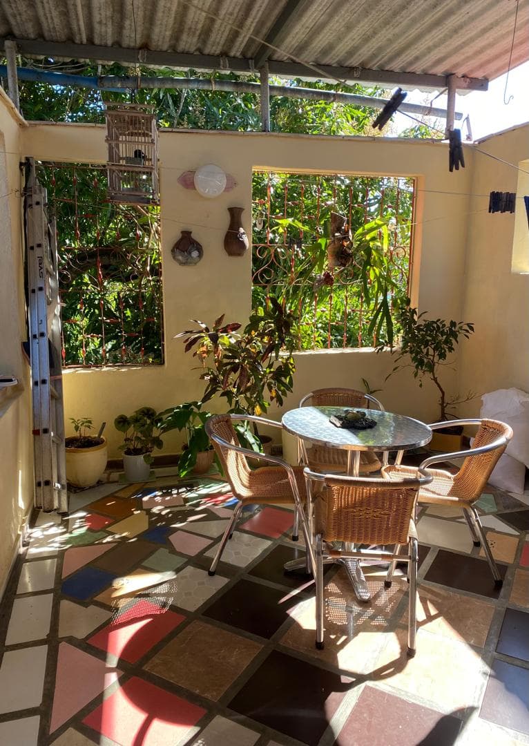Oportunidad en el Centro: Casa con doble habitación