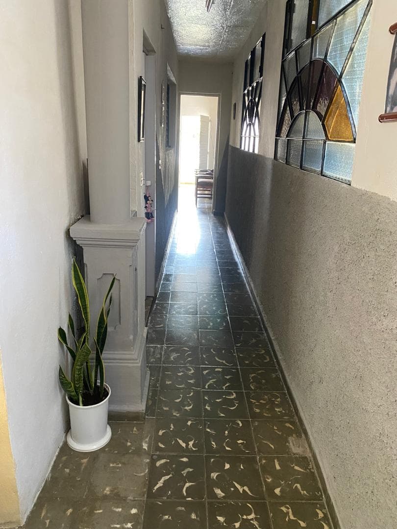 Oportunidad en el Centro: Casa con doble habitación — imagen adicional