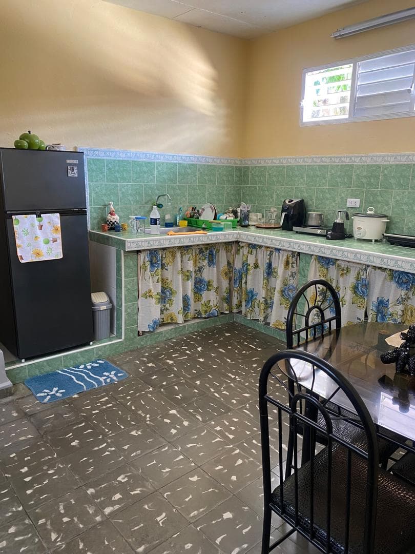 Oportunidad en el Centro: Casa con doble habitación — imagen adicional